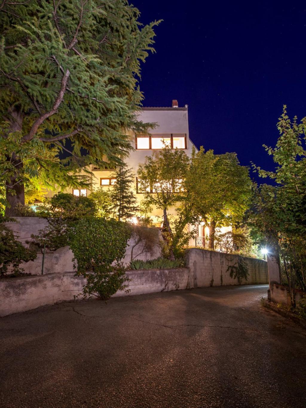 Apartamento A Casa Di Galdino E Vittorianna LʼAquila Exterior foto
