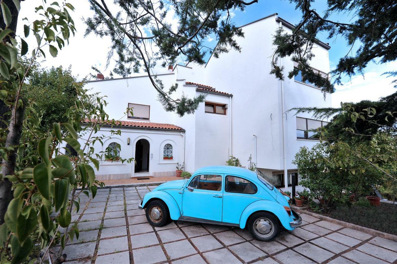 Apartamento A Casa Di Galdino E Vittorianna LʼAquila Exterior foto